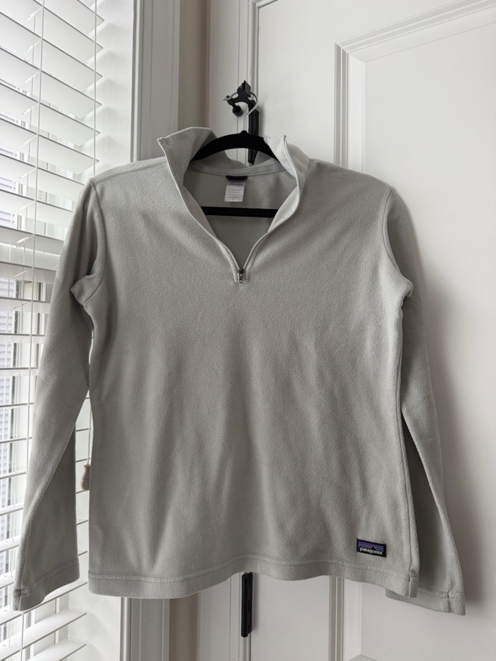 Patagonia Light Gray Quarter-Zip Microfleece Pullover